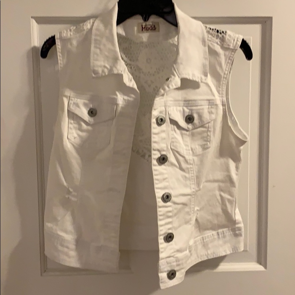 Mudd white vest